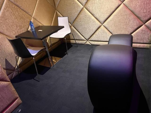 V Hotel 阿罗约莫利诺斯 外观 照片
