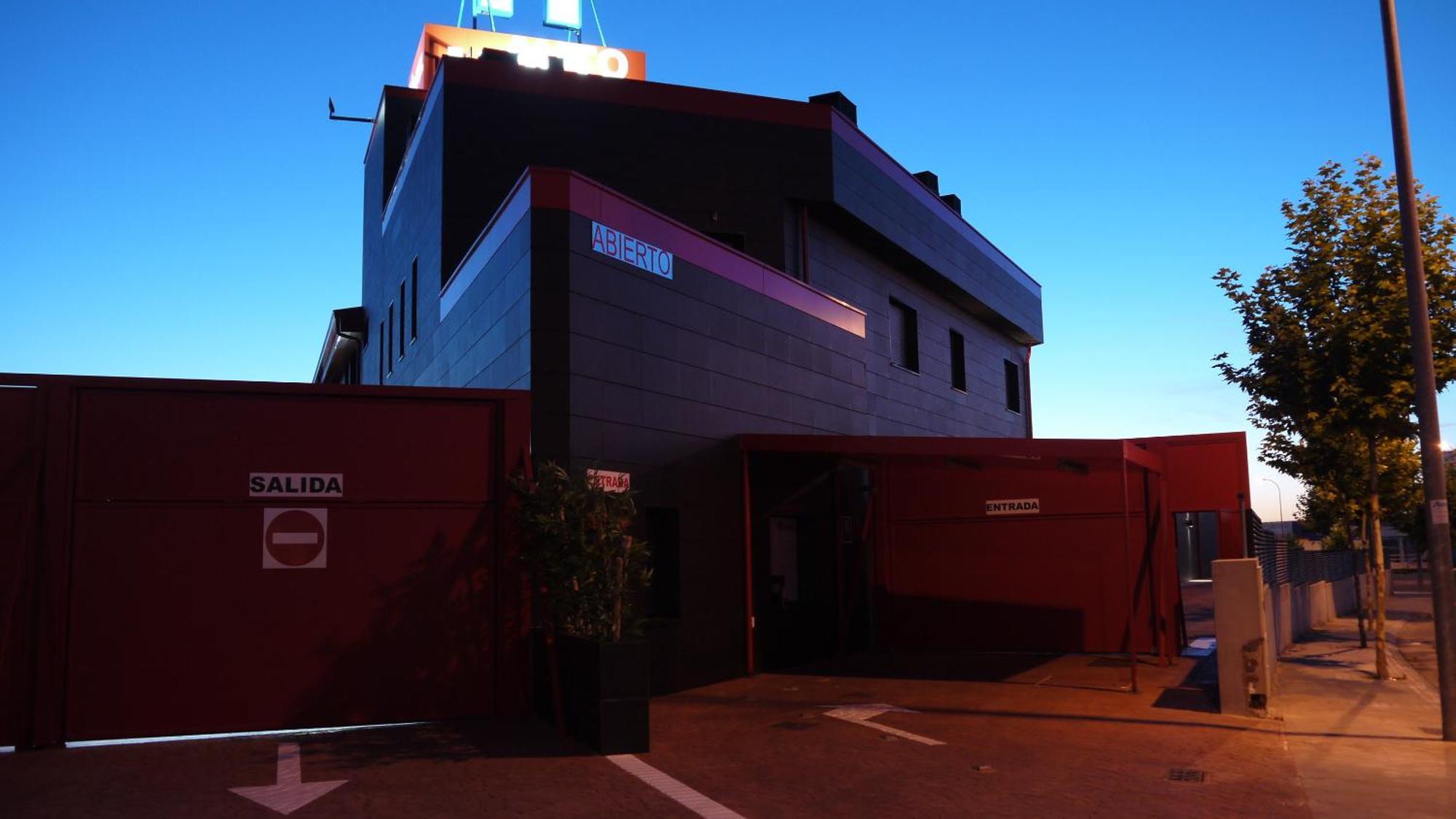 V Hotel 阿罗约莫利诺斯 外观 照片